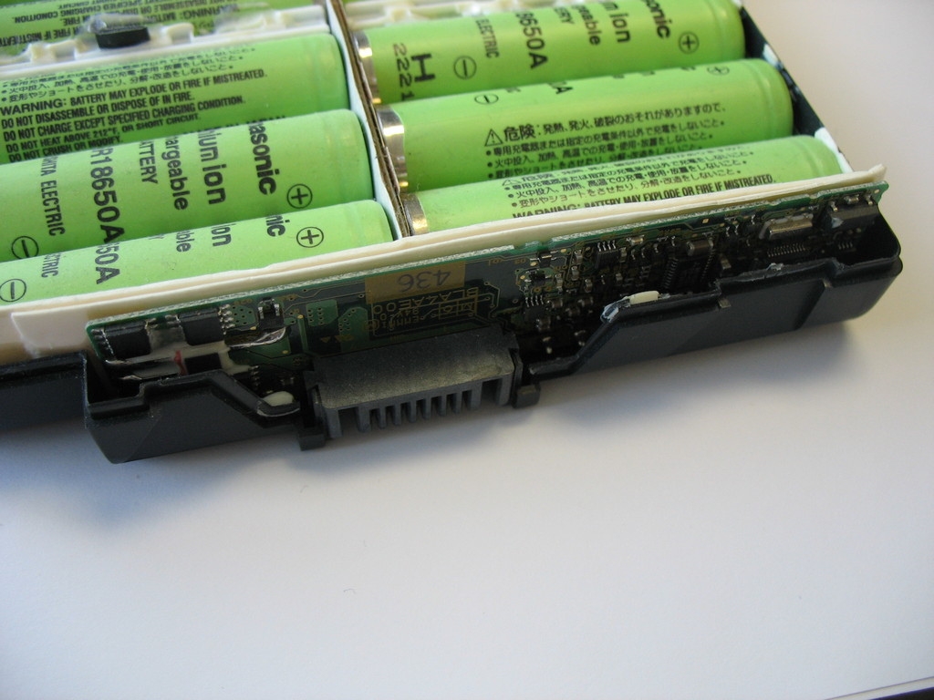 Tesla Powerwall Inspires DIY Projects Using Used Laptop Batteries