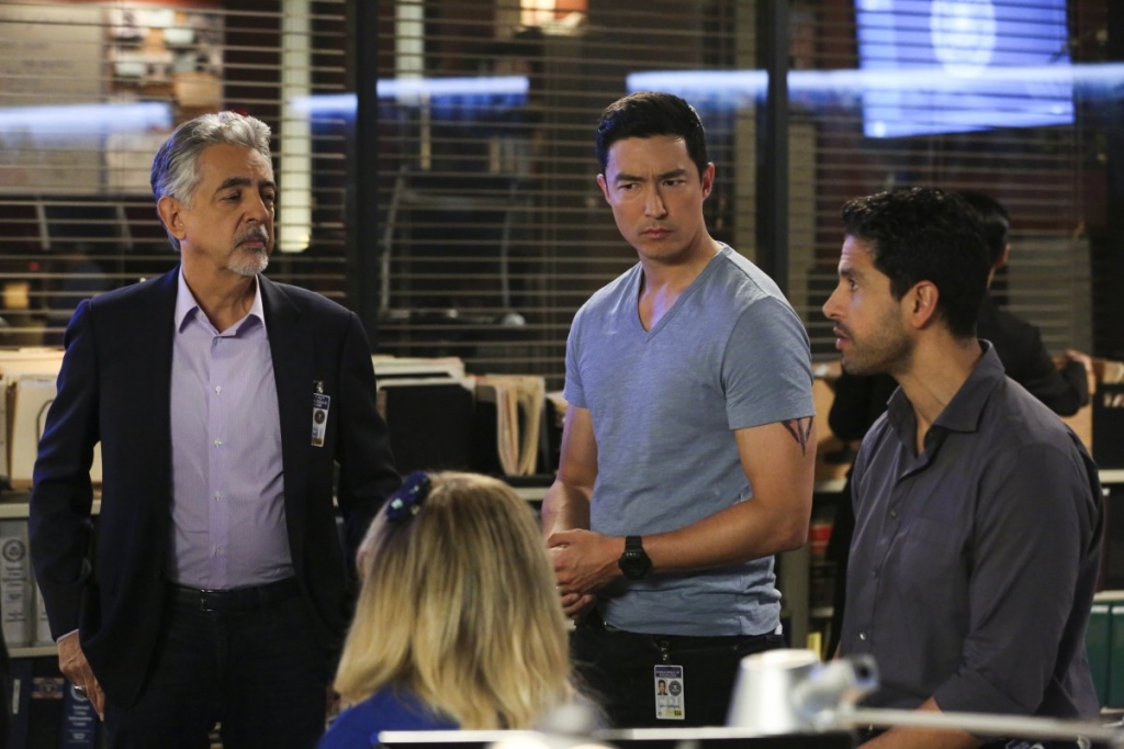 ‘criminal Minds Season 14 Episode 2 Spoilers Bau Hunts For Serial Killer Rossi Gets In Touch 