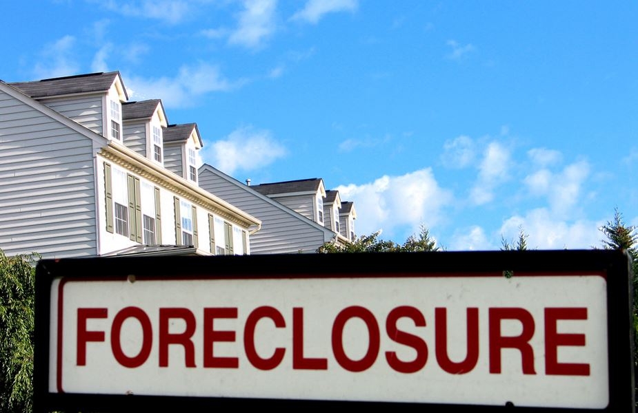 foreclosed homes for 10000