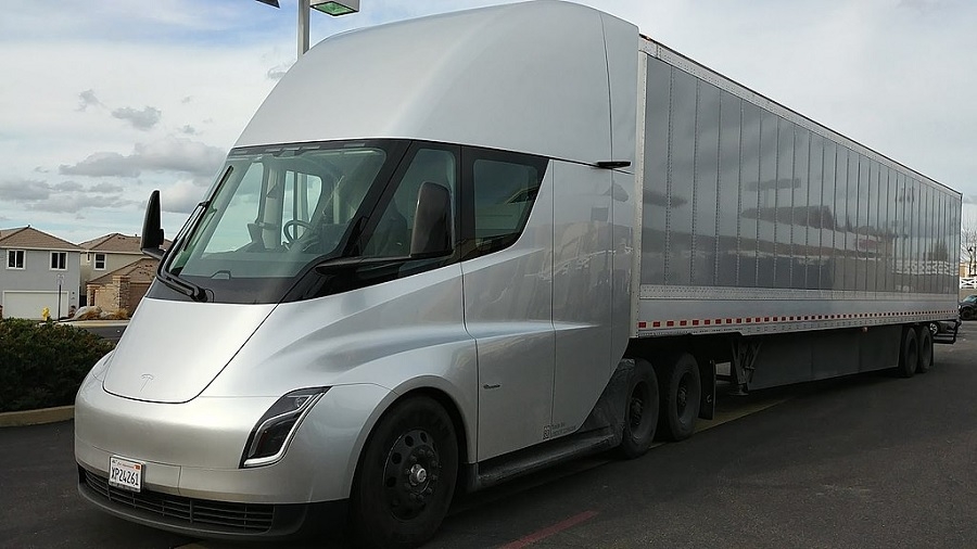 Tesla Semi possible release date specs Limited volumes of the electric semi trailer to be produced in 2020