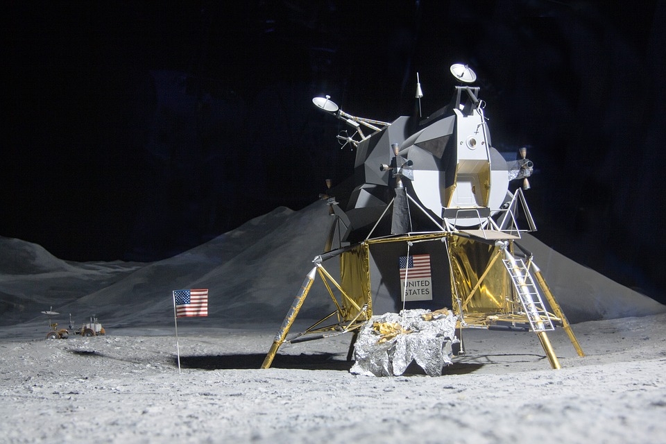 NASA Apollo 11 revelation UK space center reveals how the US flag