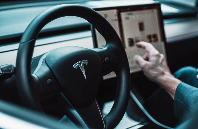 Tesla: NHTSA asking Elon Musk's EV car company to recall 158,000 cars over safety concerns due to defective touchscreen - Vimarsana News