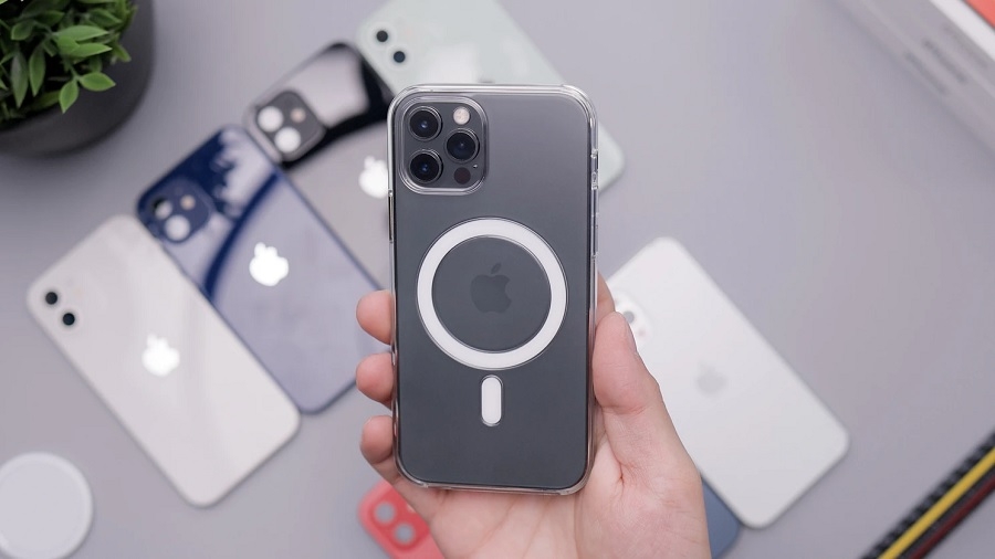 iPhone 12 warning: Apple advises users with medical devices to keep 'safe distance' from MagSafe-supported devices and accessories - Vimarsana News