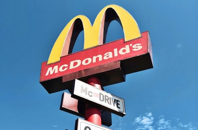 McDonald's orders anti-harassment training in its stores worldwide - Vimarsana News