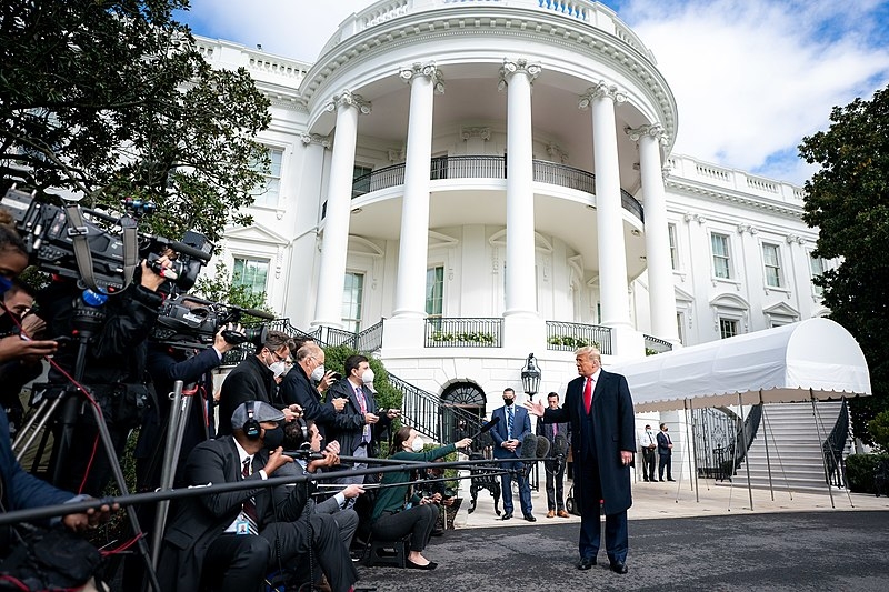 Donald Trump lawsuit: E. Jean Carroll's attorneys say letting DOJ represent ex-POTUS is 'wrong and dangerous' - Vimarsana News