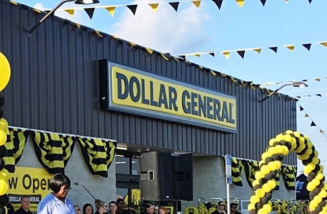 dollar-general-is-planning-to-recruit-50-000-workers-by-labor-day