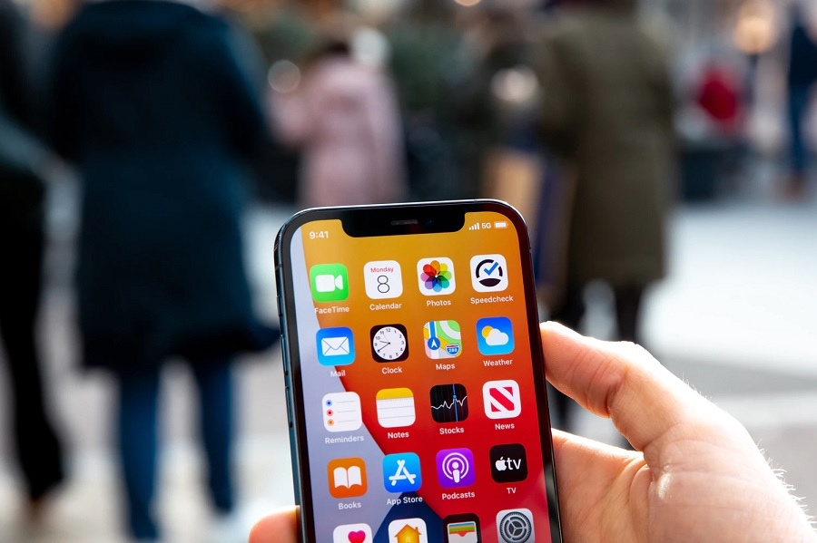 iPhone 13 release date, specs Apple may bring the alwayson feature to