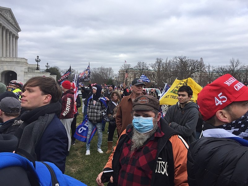 Capitol riots: Proud Boy insurrectionist wants charges dropped, invokes Kyle Rittenhouse case in argument - Vimarsana News