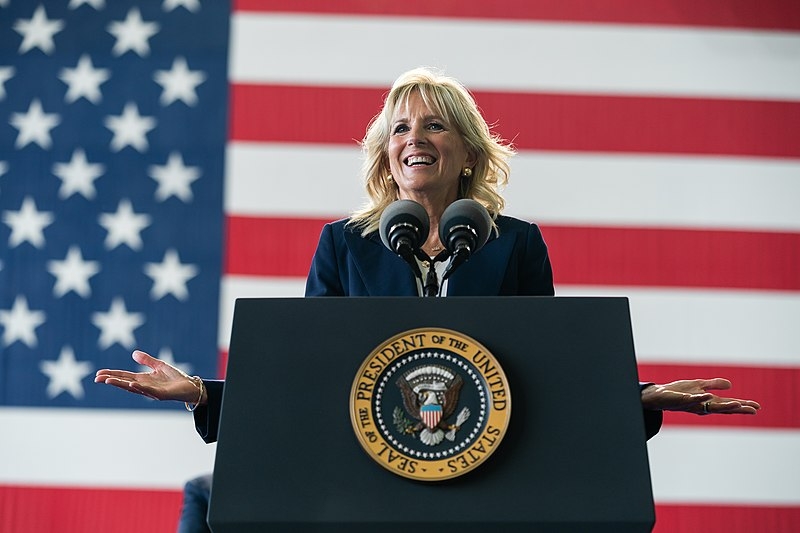Jill Biden unveils White House Christmas decorations - Vimarsana News
