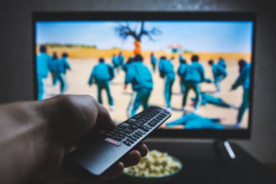 From speed viewing to watching the end first: how streaming has changed the way we consume TV - Vimarsana News