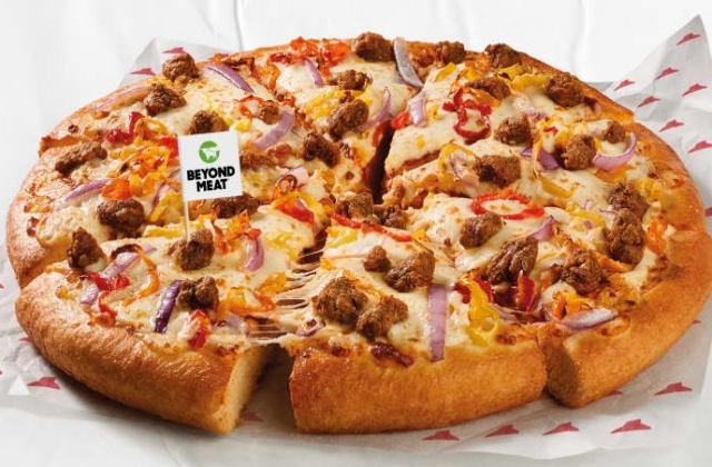 Pizza Hut launches Beyond Italian Sausage Crumbles in Canada - Vimarsana News