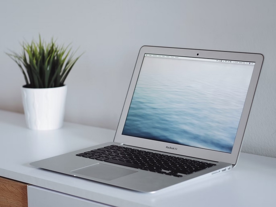 Apple is reportedly planning a 15-inch MacBook Air that could launch in 2023 - Vimarsana News