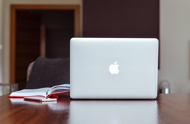 Apple workers may establish the company's first-ever union as organizers want a minimum of $30 per hour pay - Vimarsana News