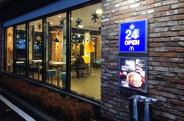 McDonald's in Russia will re-open under a new name and it could be called 'Fun and Tasty' - Vimarsana News