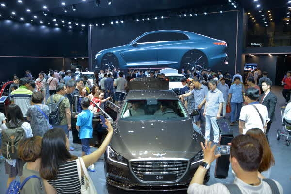 Mercedes-Benz, Renault take flak for abandoning Busan Motor Show - Vimarsana News