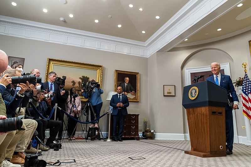 Joe Biden announces pay raise for federal firefighters - Vimarsana News