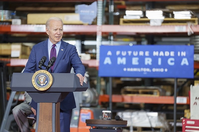 Joe Biden condemns 'senseless' Highland Park shooting - Vimarsana News