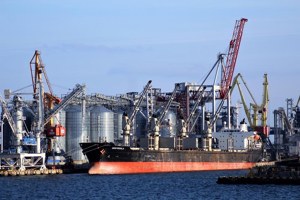 Russia-Ukraine conflict: First ship carrying Ukrainian grain leaves Odesa - Vimarsana News