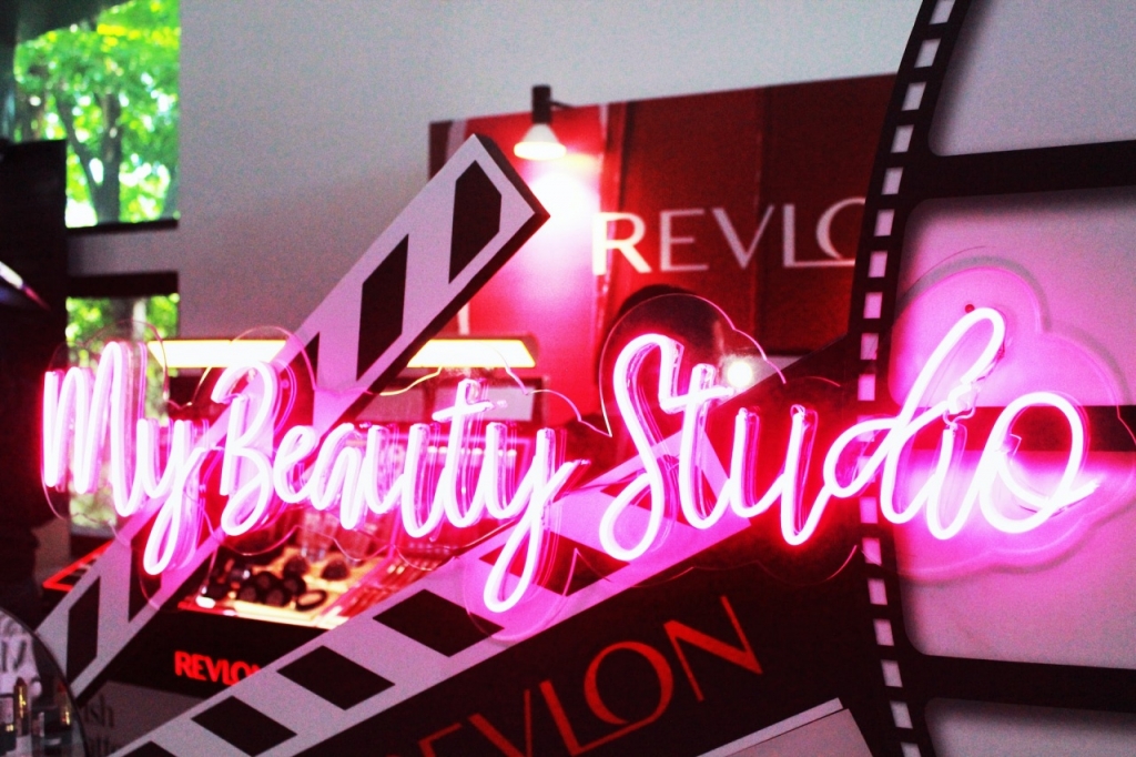 Revlon mulls company sale amid bankruptcy - Vimarsana News