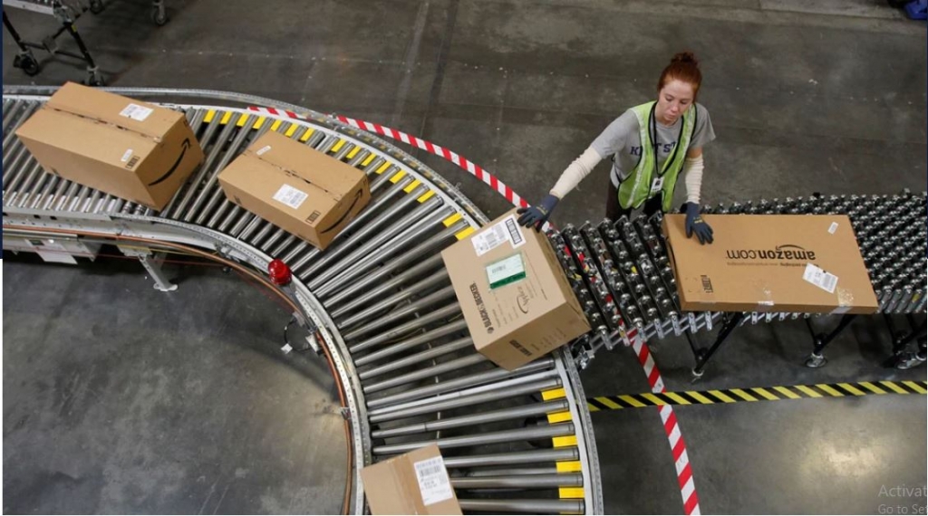 Judge orders Amazon to refrain from retaliating against union organizers - Vimarsana News